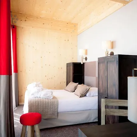 Hotel L'aiguille Grive 4*