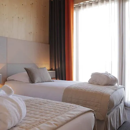 Hotel L'aiguille Grive 4*
