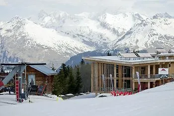 Hotel L'aiguille Grive 4*