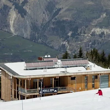 L'aiguille Grive Hotel